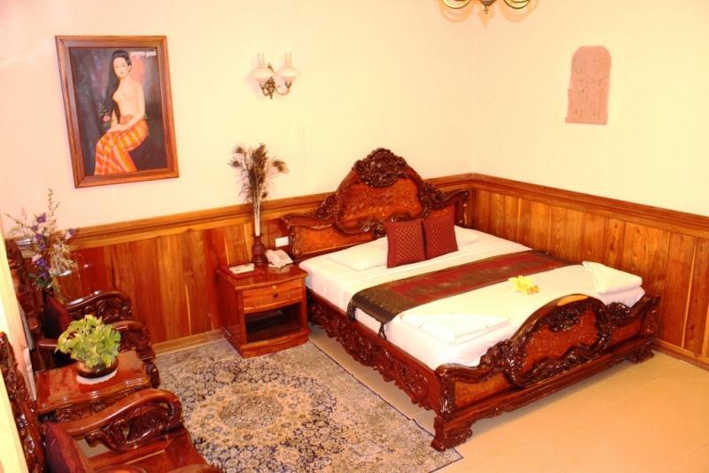 Banan Hotel Battambang Zimmer foto